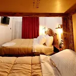 Clockwise Guestrooms Pensión