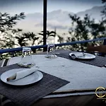 Clockwise Guestrooms 3* Gjirokastër