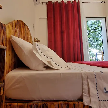 Clockwise Guestrooms 게스트하우스 Gjirokastër