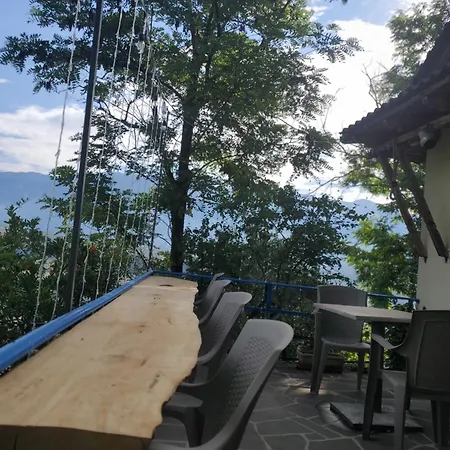 Clockwise Guestrooms Gjirokastër