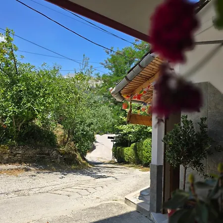 Clockwise Guestrooms Gjirokastra