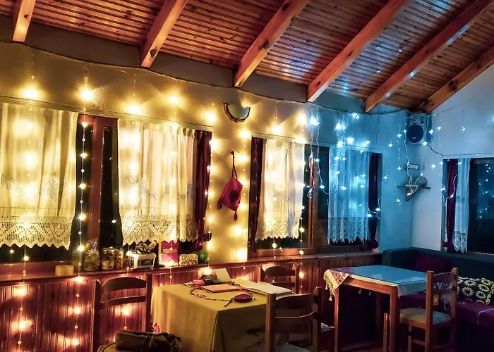 Clockwise Guestrooms בית הארחה Gjirokastër