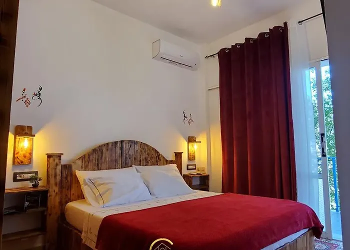בית הארחה Clockwise Guestrooms 3*