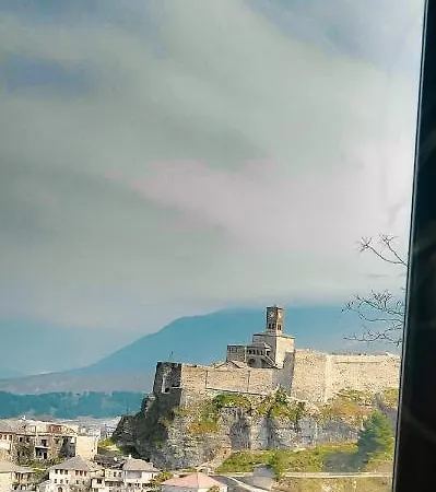 Clockwise Guestrooms Konukevi