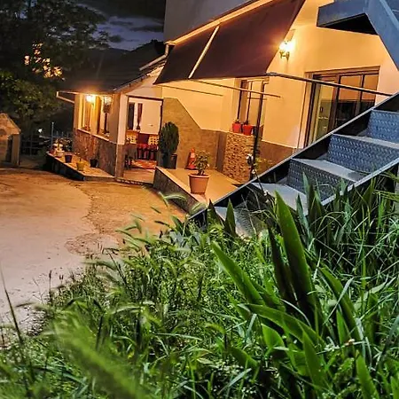 Clockwise Guestrooms Konukevi